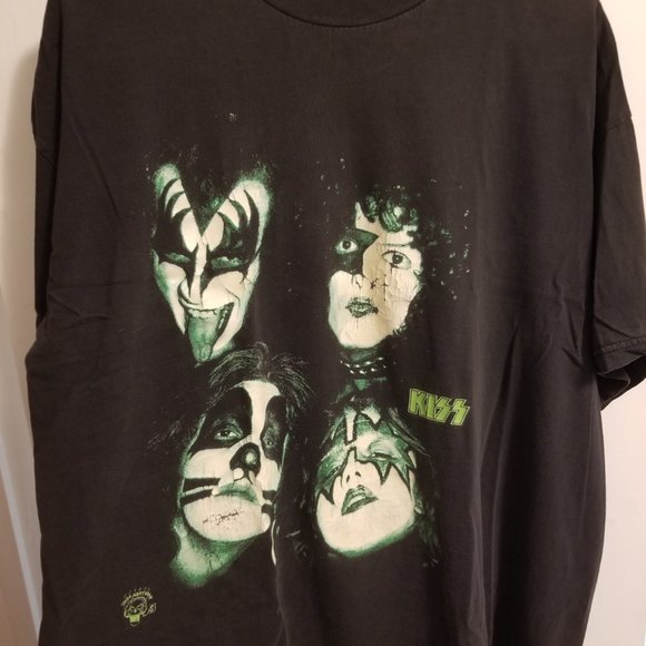 COPY - Rare Kiss Tshirt - Picture 1 of 1